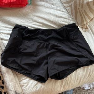 Size 8 lululemon shorts